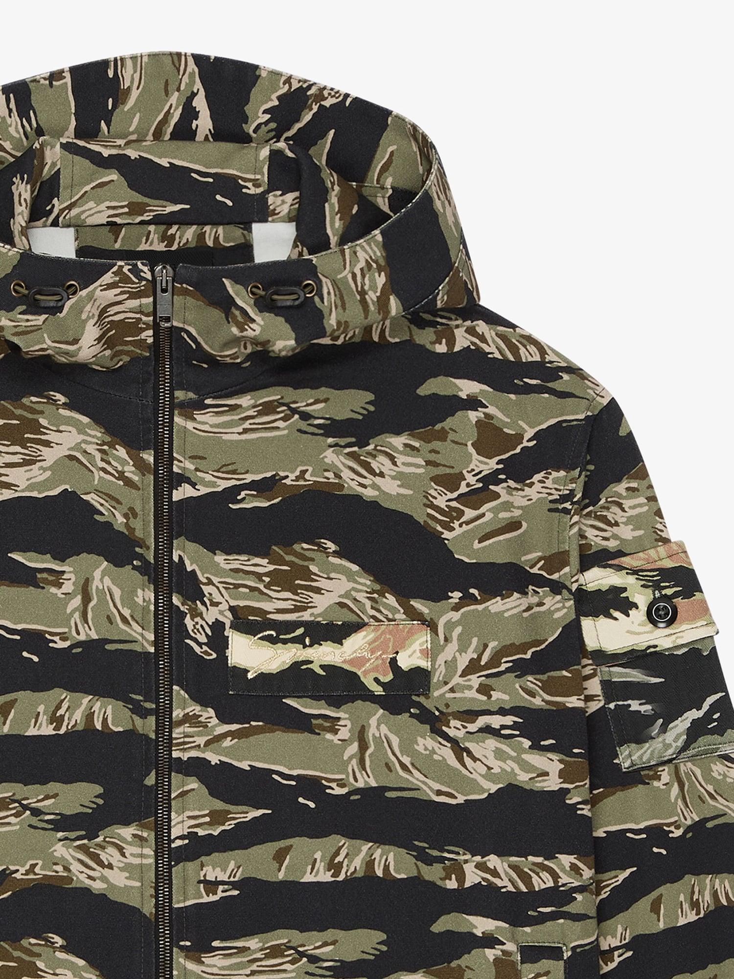 Windbreaker in cotton with camo print Product Image