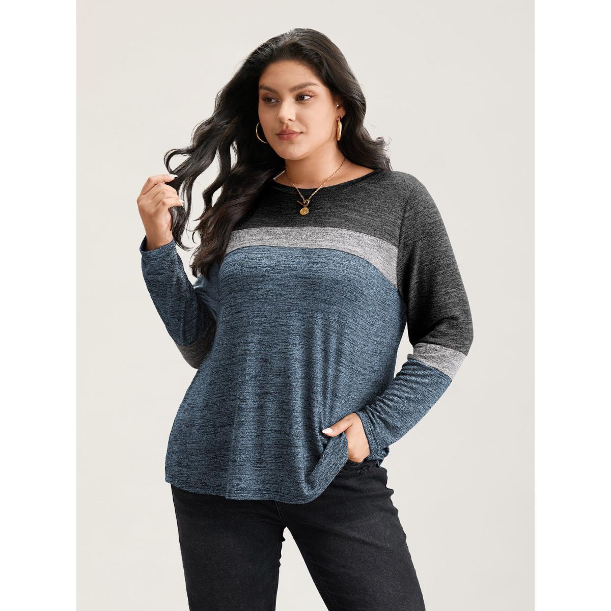 Plus Size Heather Colorblock Contrast Crew Neck T-shirt DarkBlue Women Casual Texture Plain Round Neck Everyday T-shirts BloomChic 28/5X Product Image