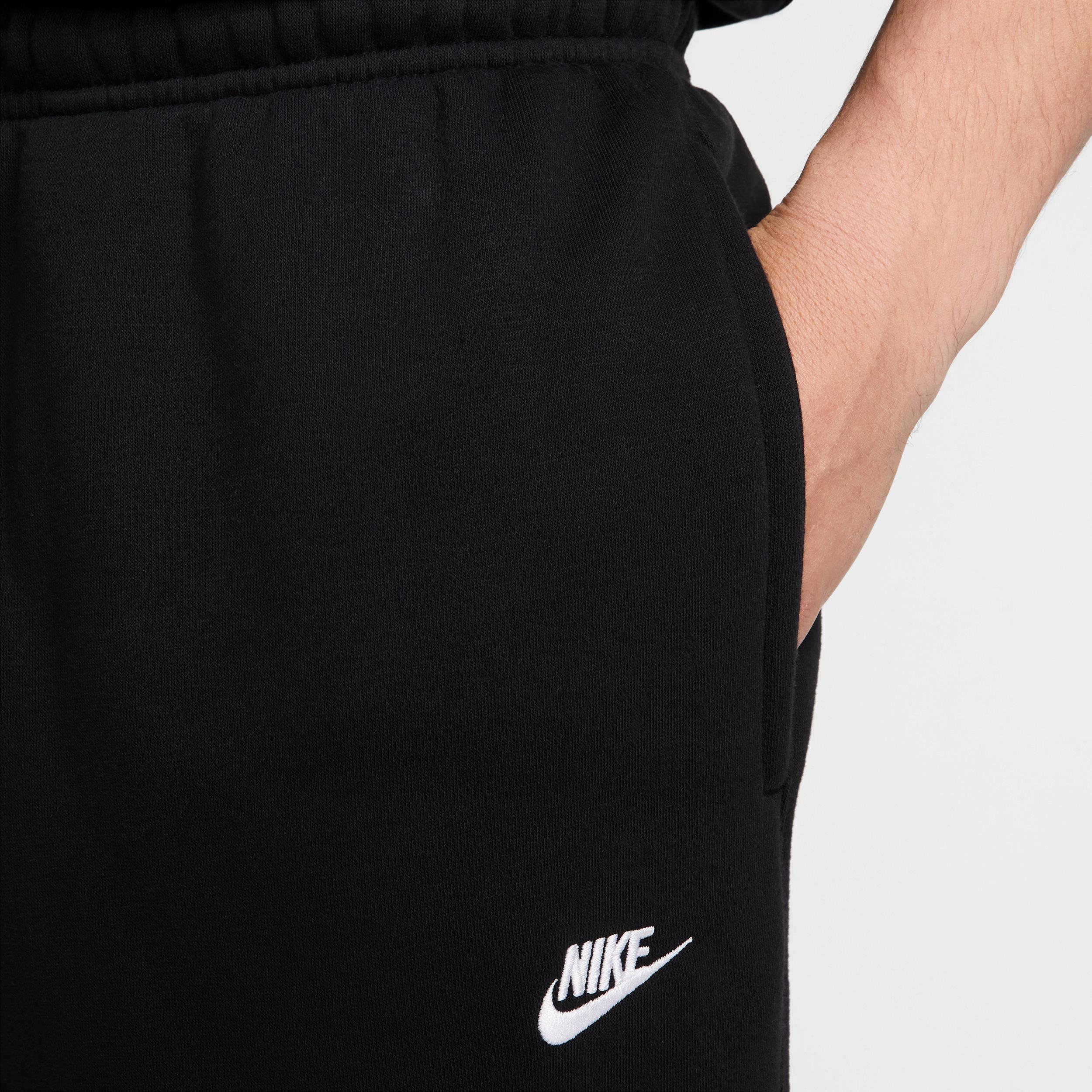 Nike Men's Club Fleece Cargo Pants Product Image