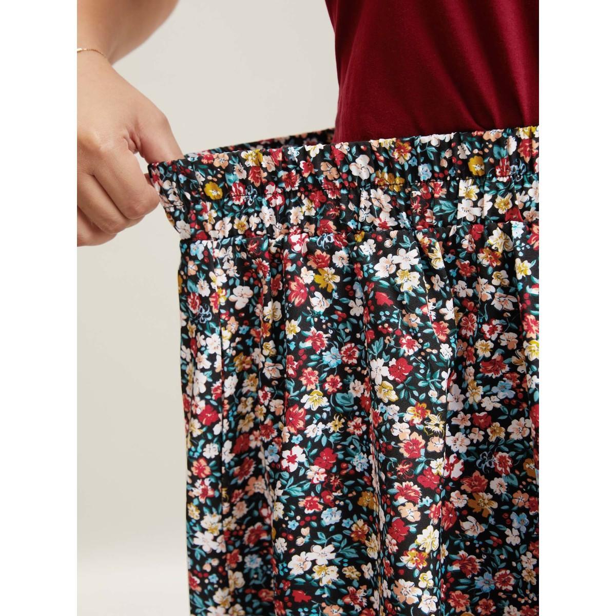 Plus Size Floral Print Stretchy Smocked Waist Mini Skirt Women Multicolor Elegant Gathered Low stretch Side seam pocket Everyday Skirts BloomChic 22-24/3X Product Image