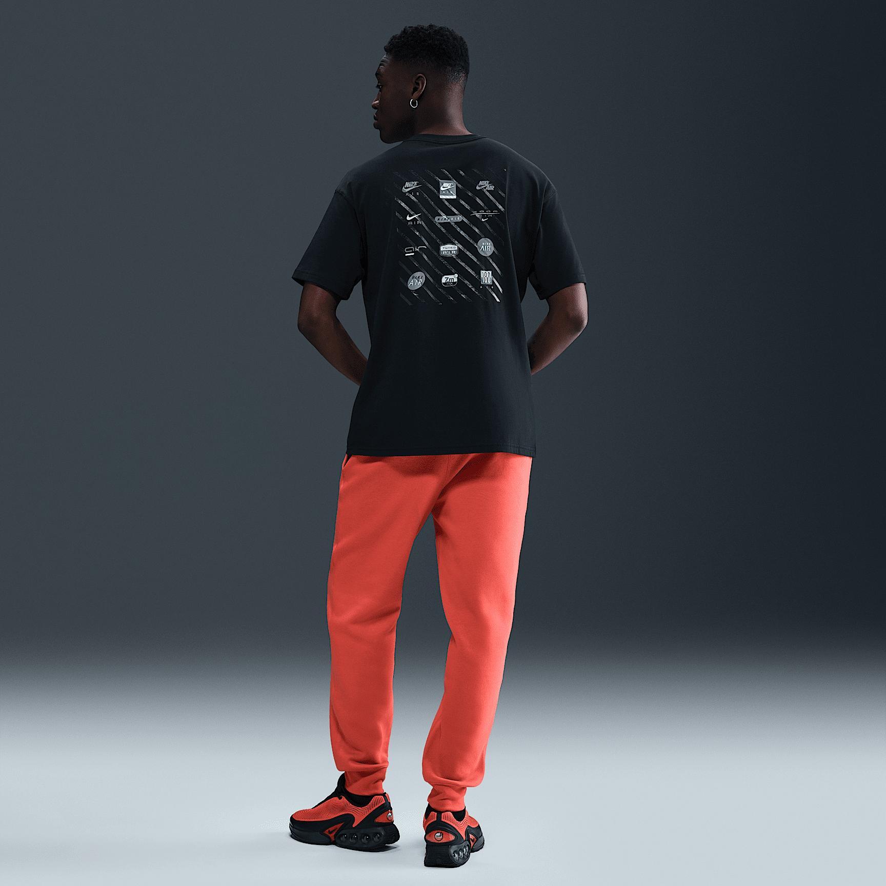 Nike Club Men's Joggers Product Image