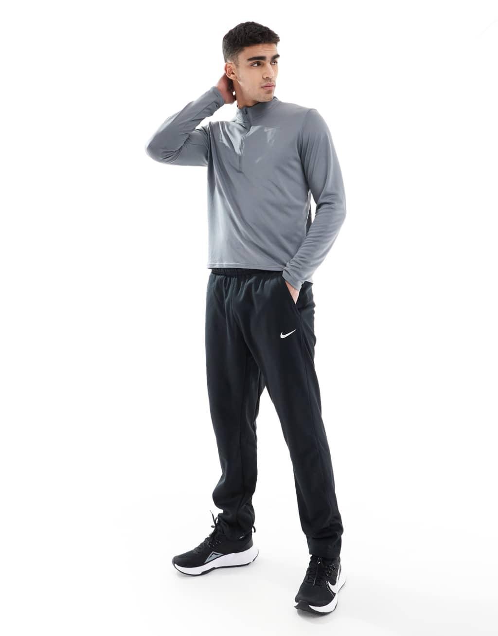 Nike Training Therma-Fit sweatpants in black Product Image