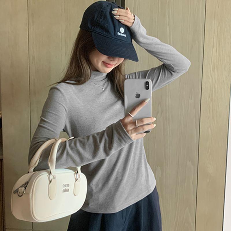 Turtleneck Long Sleeve Plain T-Shirt Product Image