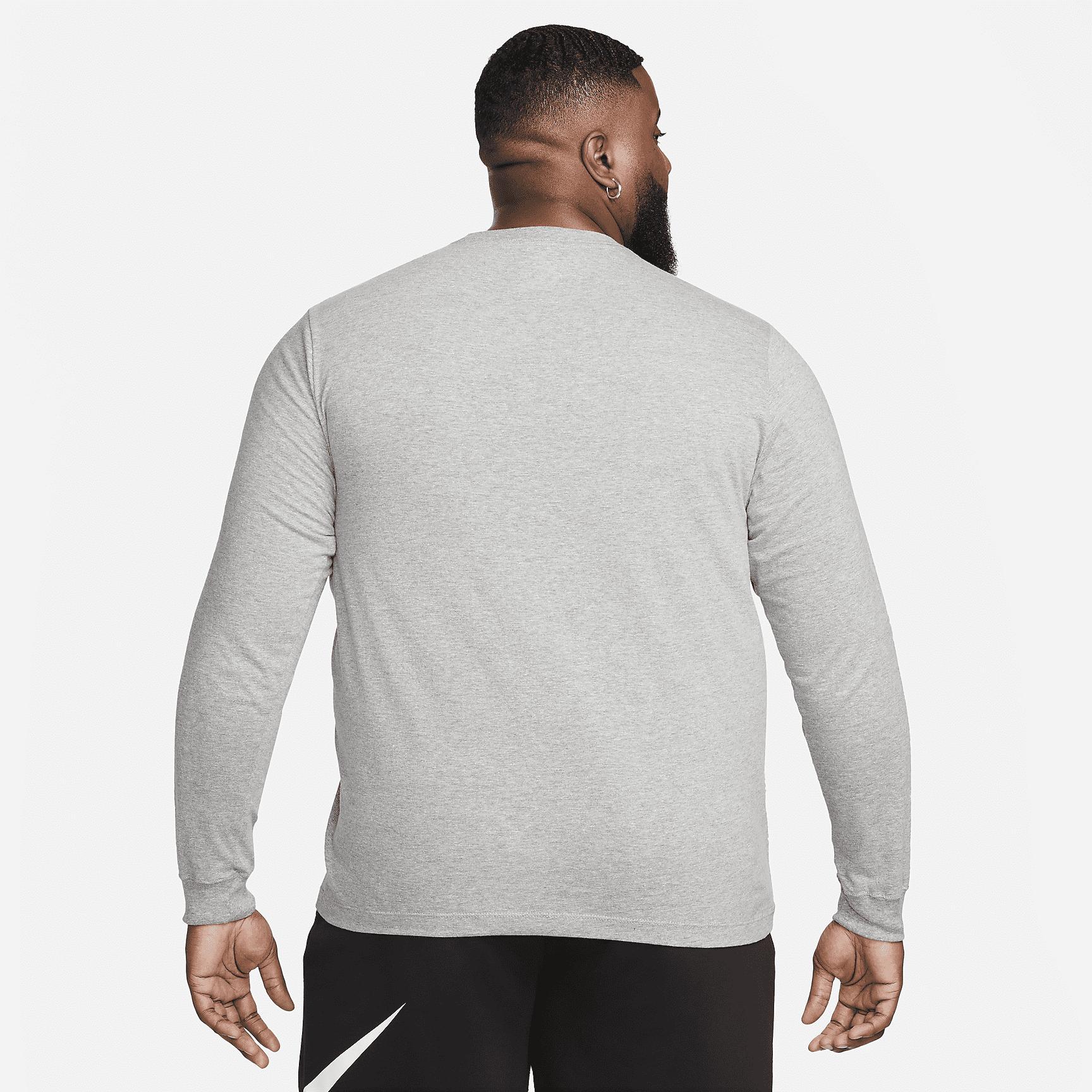 Nike Sportswear Men's Long-Sleeve T-Shirt Product Image