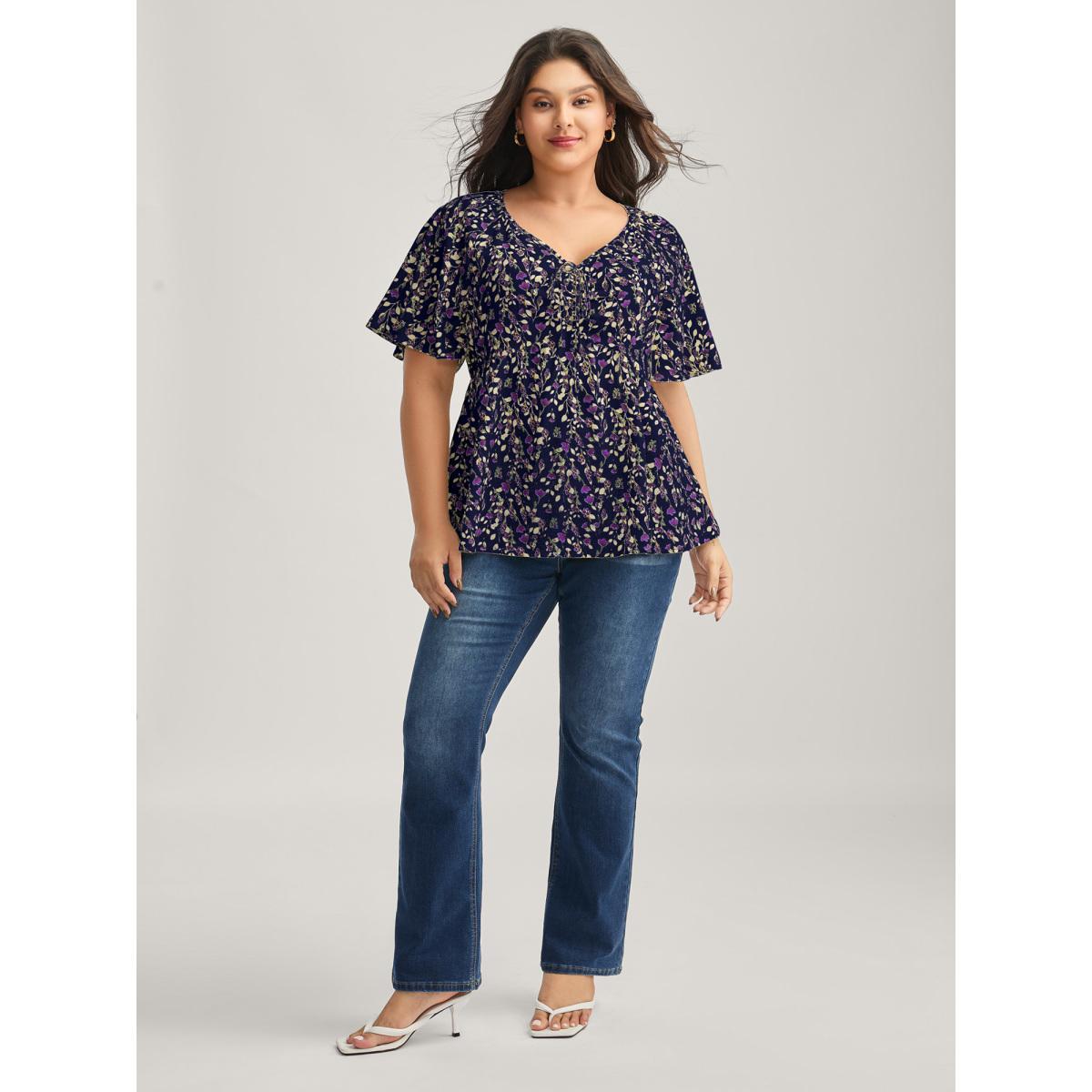 Plus Size Indigo Bust-Comfort Floral Print Tie Blouse Women Short sleeve V-neck Everyday-Elegant Blouses BloomChic 22-24/3X Product Image