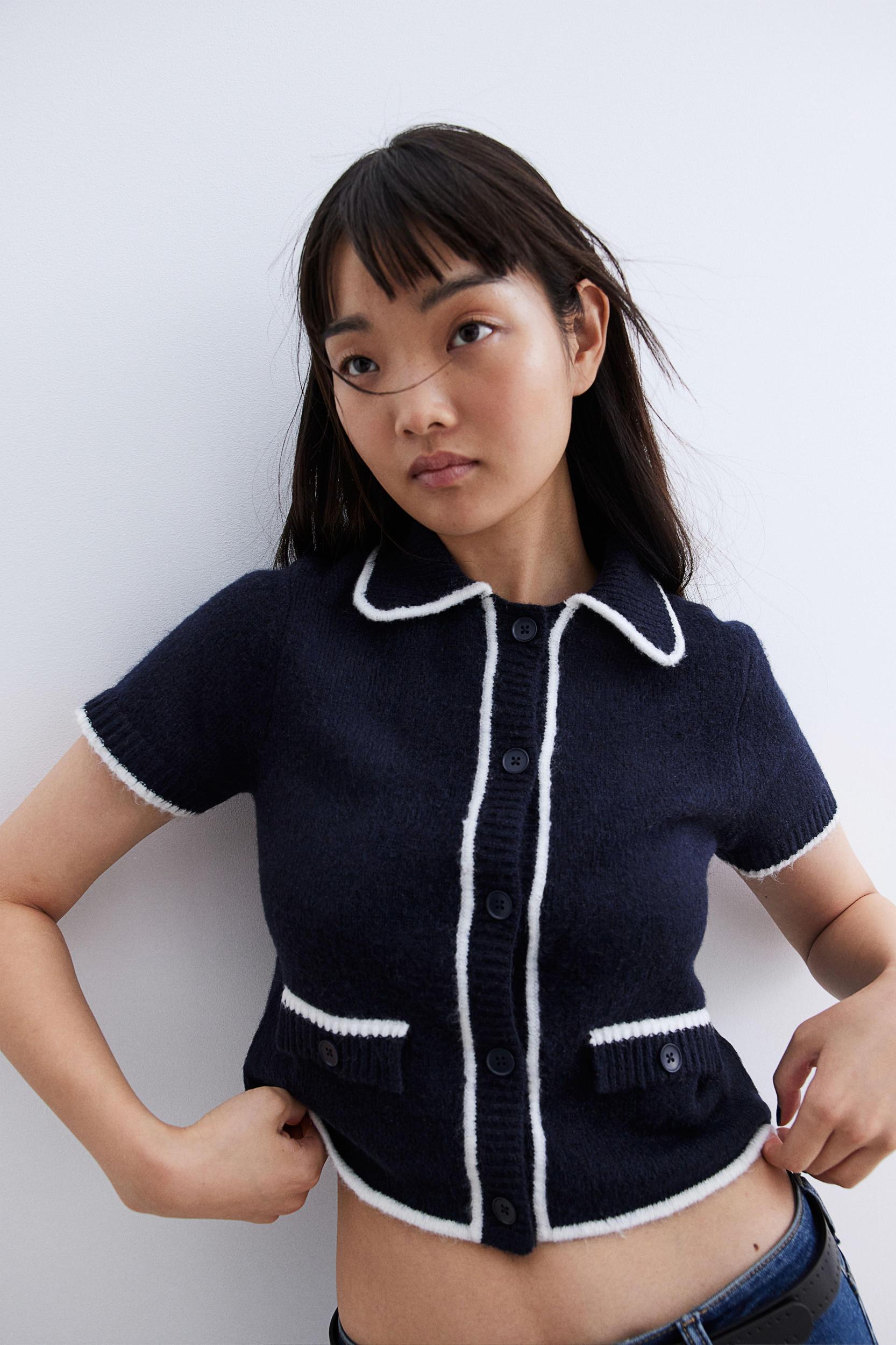 Short-Sleeved Cardigan Product Image