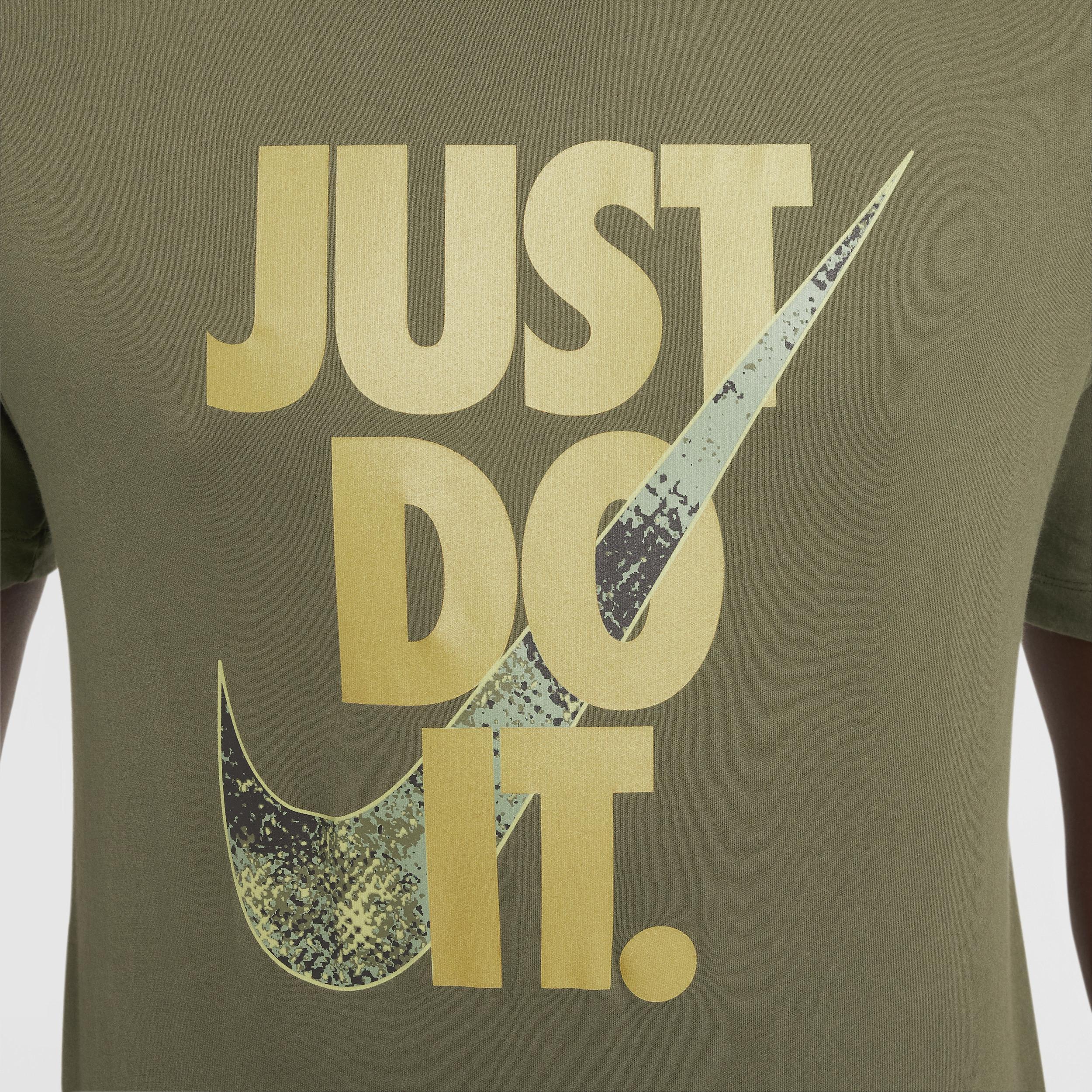 Nike Mens Dri-FIT Short-Sleeve Fitness T-Shirt Product Image