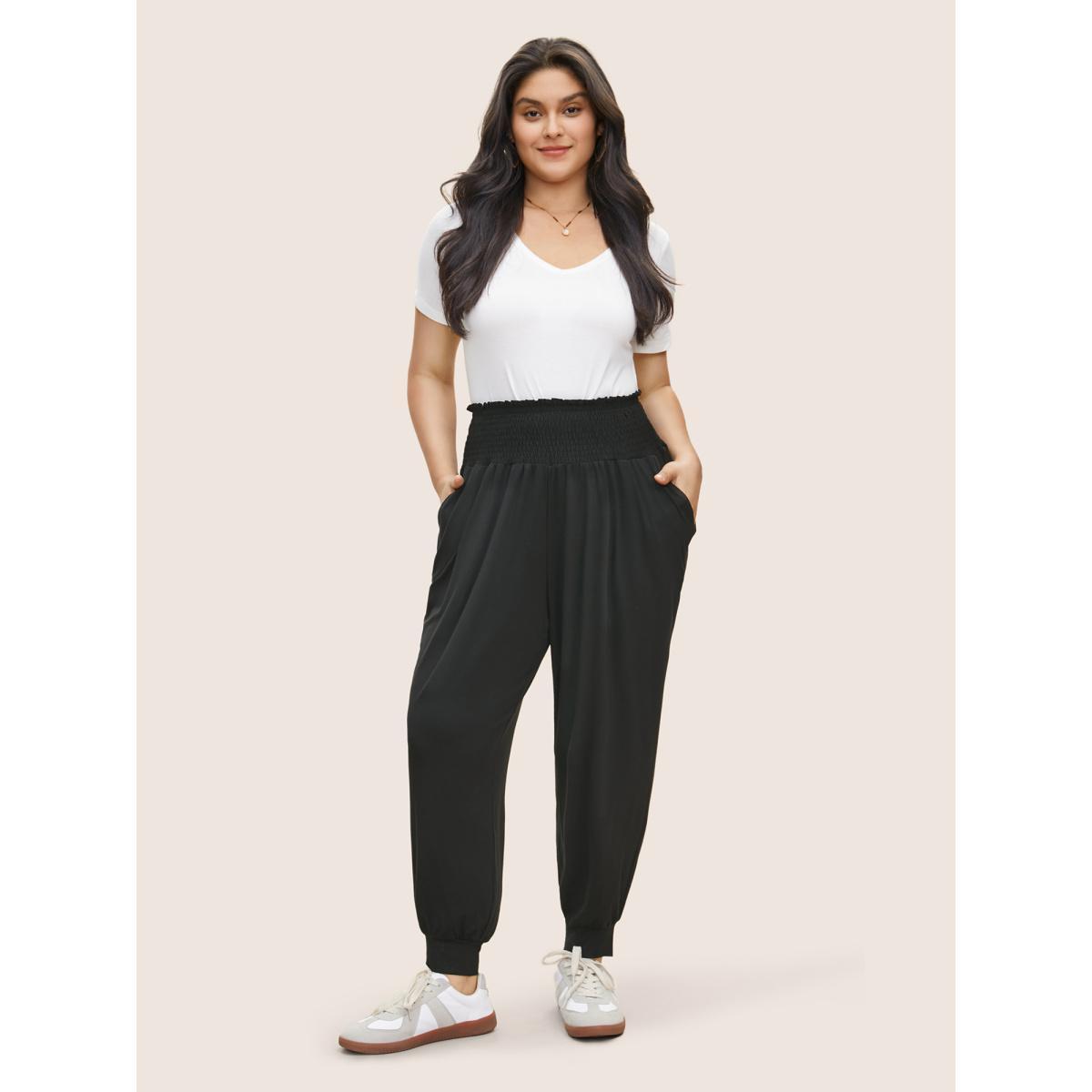 Plus Size Plain Shirred Pocket Elastic Waist Pants Women Black Casual Loose High Rise Everyday Pants BloomChic 28/5X Product Image