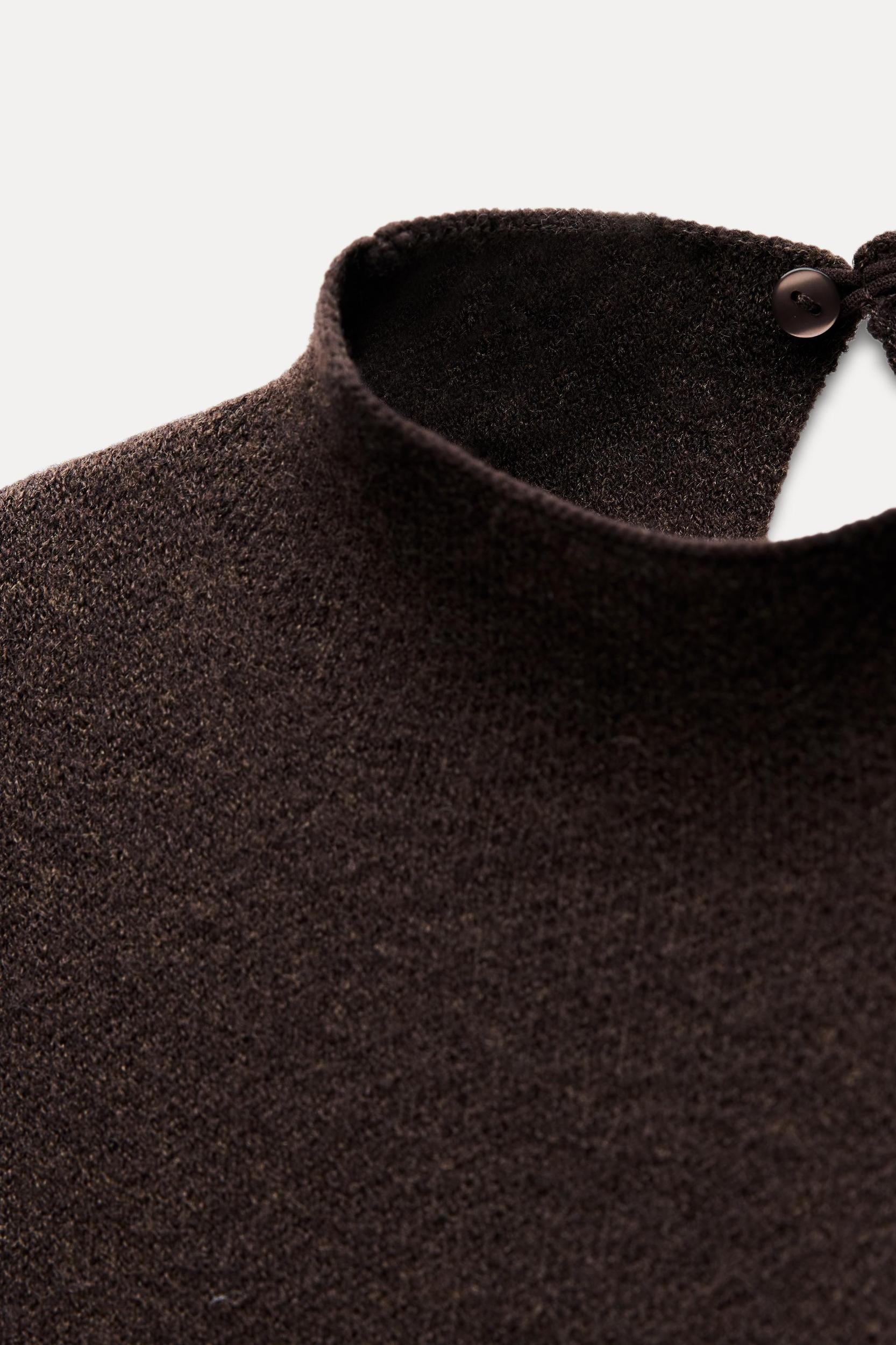 BELTED LONG KNIT DRESS Product Image