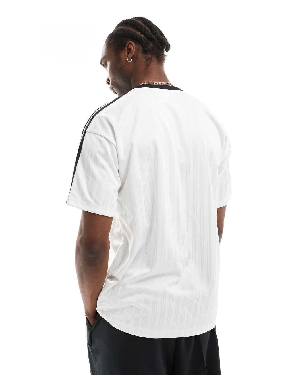 adidas Originals Adicolor Poly T-shirt in white Product Image