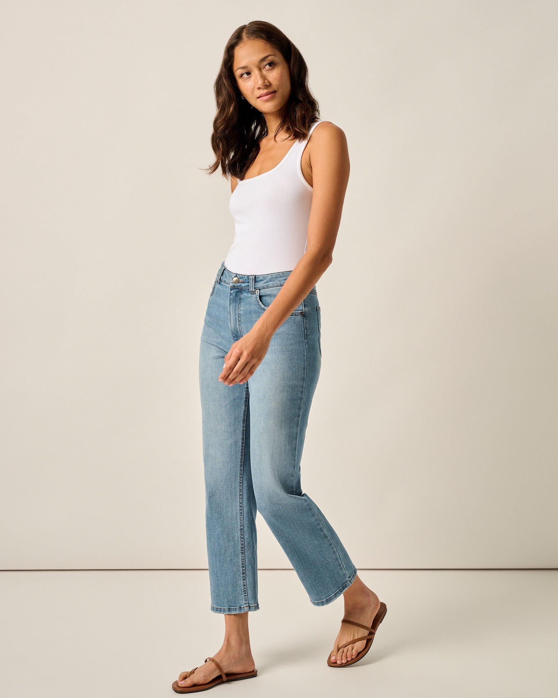 Savanah Light Everyday Wash Jean Female Product Image