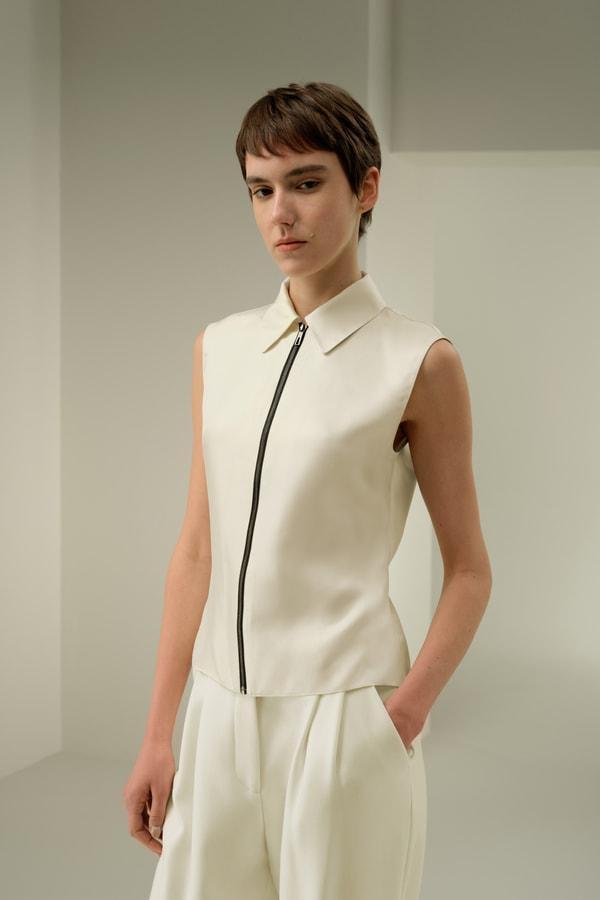 Sleeveless Full Zip Silk Vest Product Image