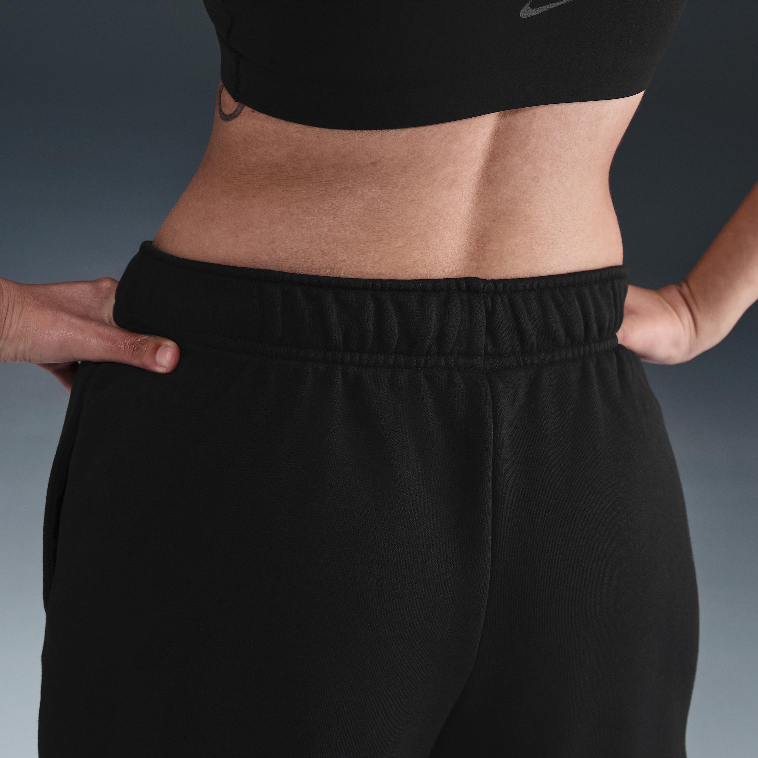 Women's Nike Sportswear Club Fleece Mid-Rise 4" Graphic Shorts Product Image