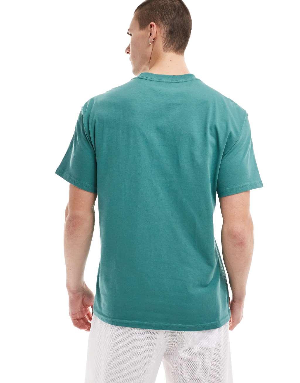 Nike Basketball Swoosh T-shirt in dark green Product Image