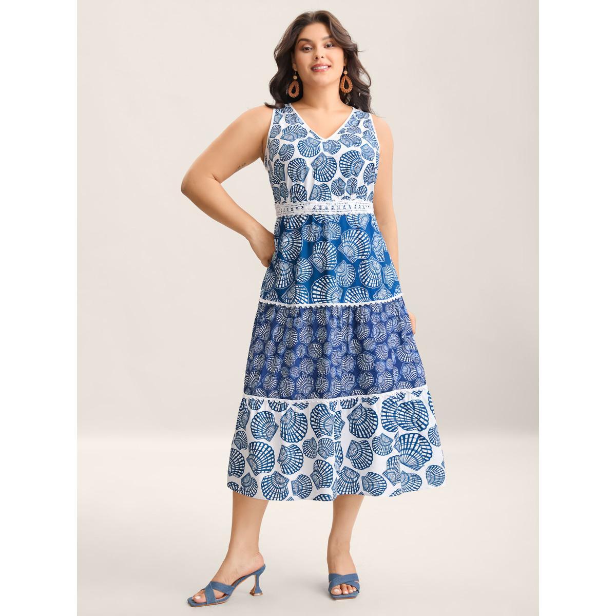 Plus Size Shell Print Lace Trim Pockets Maxi Dress DarkBlue Women V-neck Sleeveless Curvy BloomChic 22-24/3X Product Image