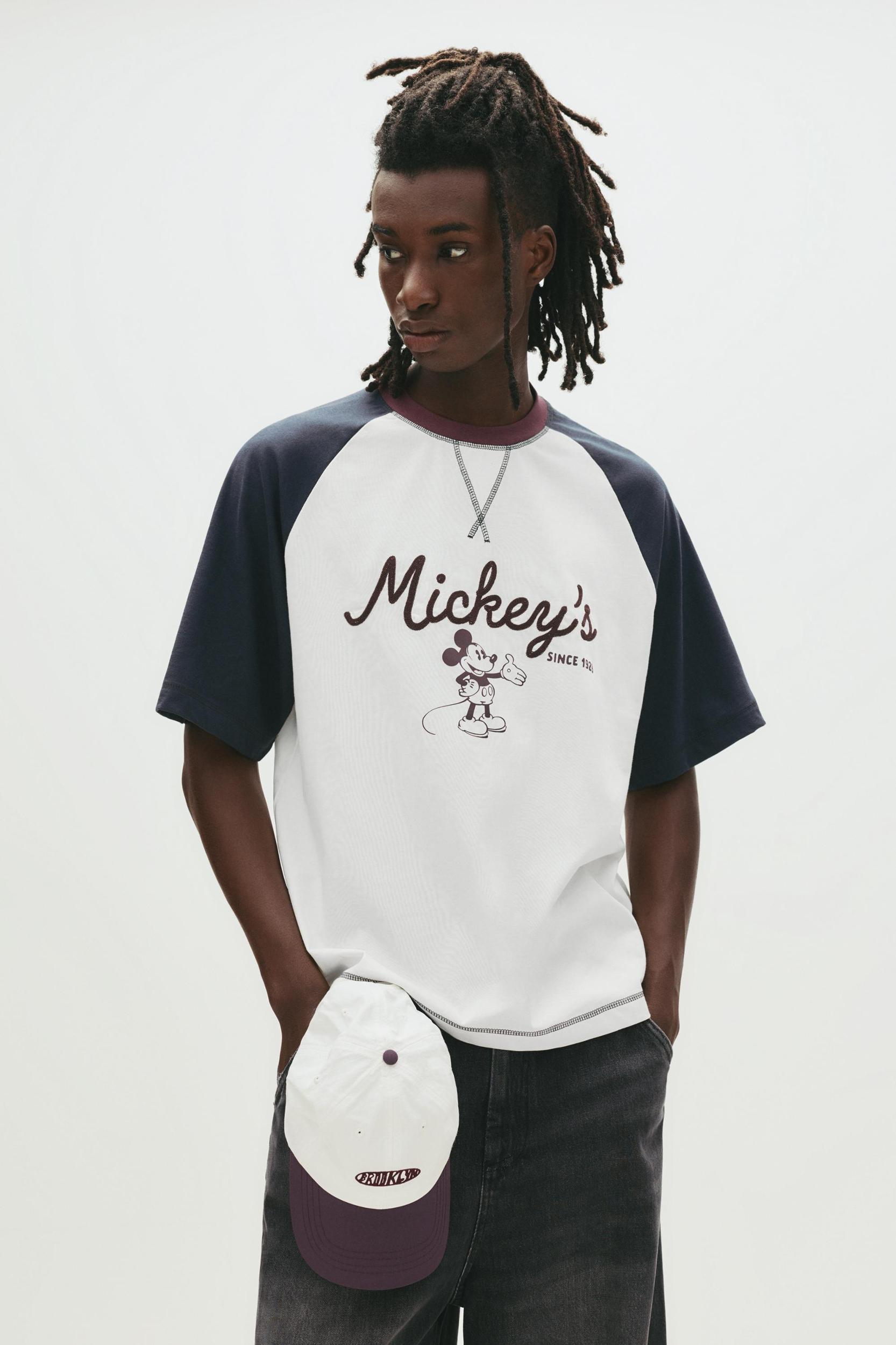 Mickey Mouse raglan T-shirt Product Image