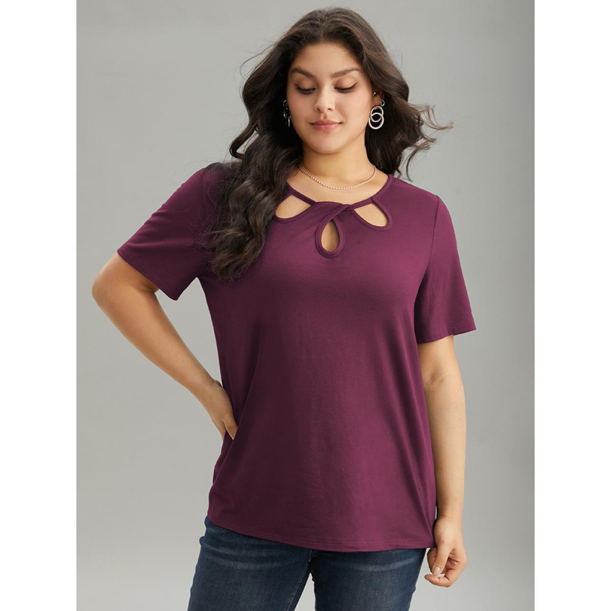 Plus Size Solid Keyhole Cut Out T-shirt RedViolet Women Elegant Plain Plain Keyhole Cut-Out Dailywear T-shirts BloomChic 12/L Product Image