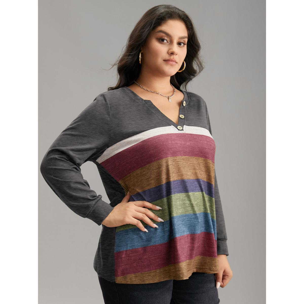 Plus Size Colorblock Contrast Notched Button Detail T-shirt Gray Women Casual Contrast Striped Notched collar Dailywear T-shirts BloomChic 26/4X Product Image