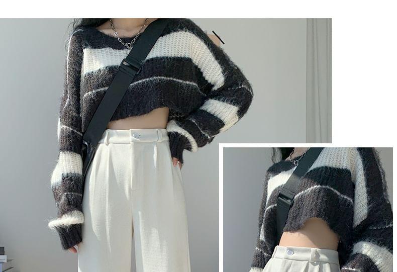 High Waist Plain Loose Fit Pants Product Image