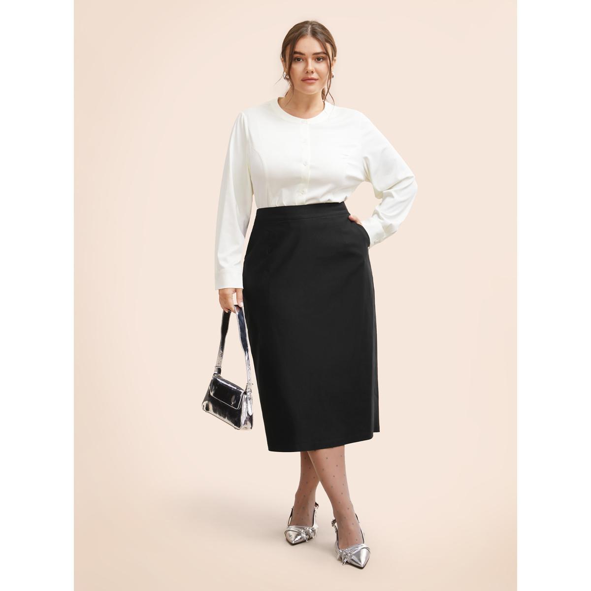 Plus Size Stretch Woven Slit Midi Skirt Women Black At the Office Non Loose Low stretch Slanted pocket Work Skirts BloomChic 28/5X Product Image