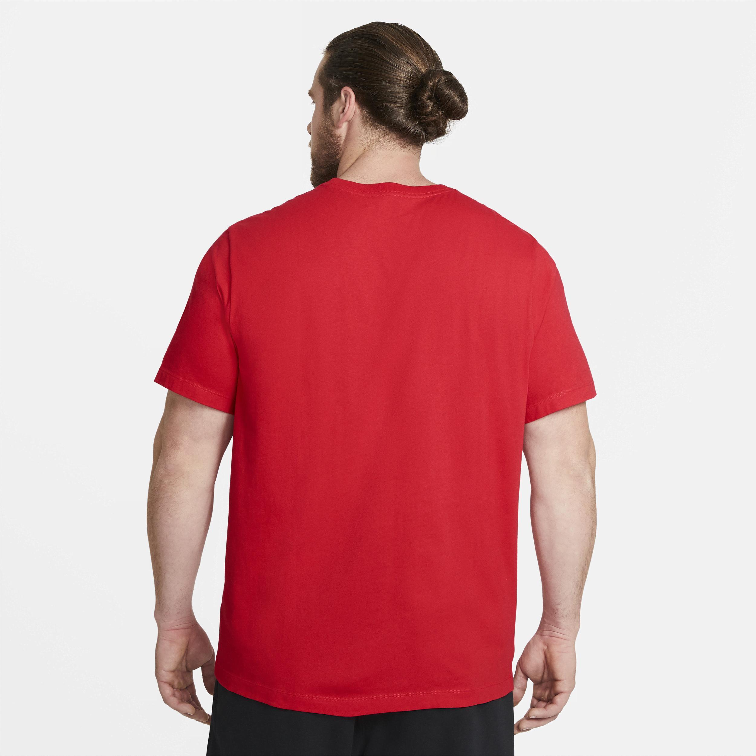 Men's Nike Sportswear Club T-Shirt Product Image