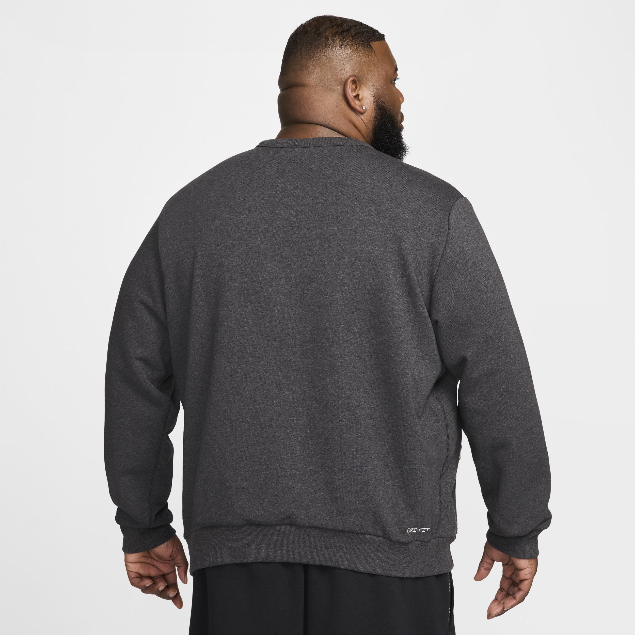 Nike Standard Issue Men's Dri-FIT Basketball Crew-Neck Sweatshirt Product Image