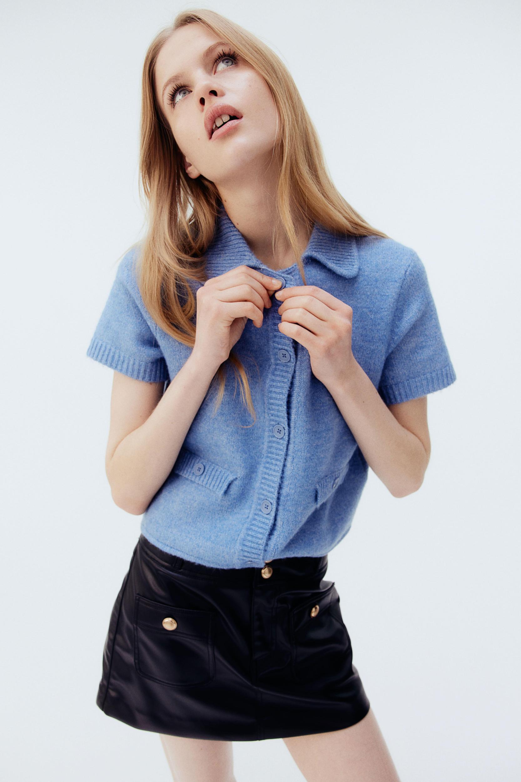 Short-Sleeved Cardigan Product Image