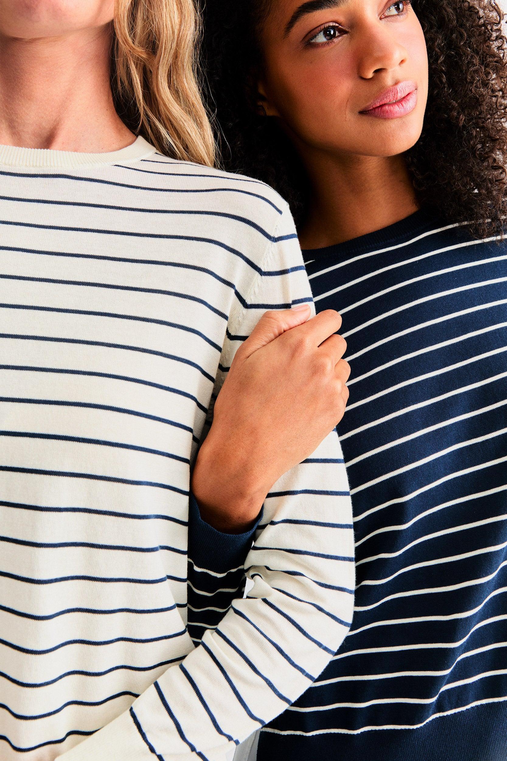 The Larsen - Cream/Navy Product Image