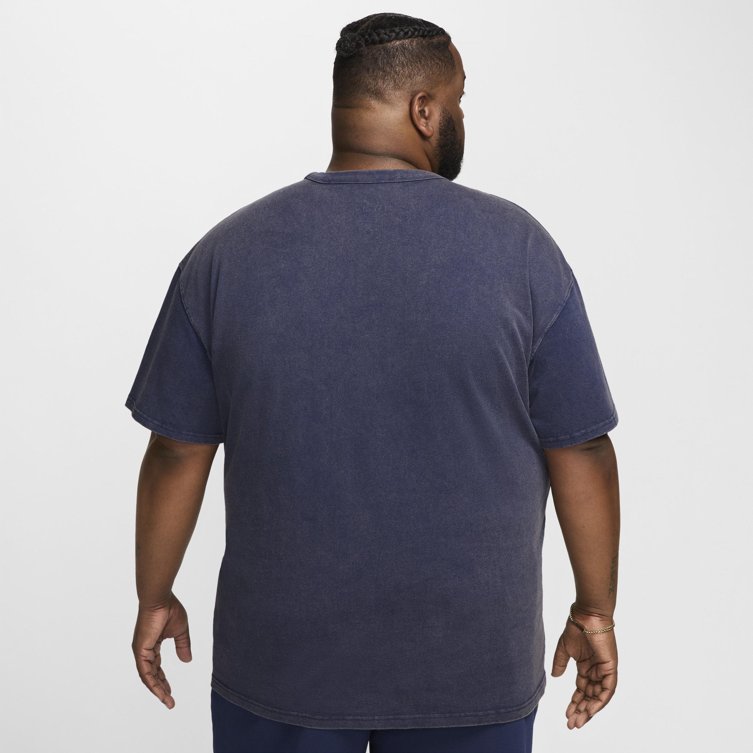 Nike Mens Sportswear Premium Essentials Logo T-Shirt Product Image