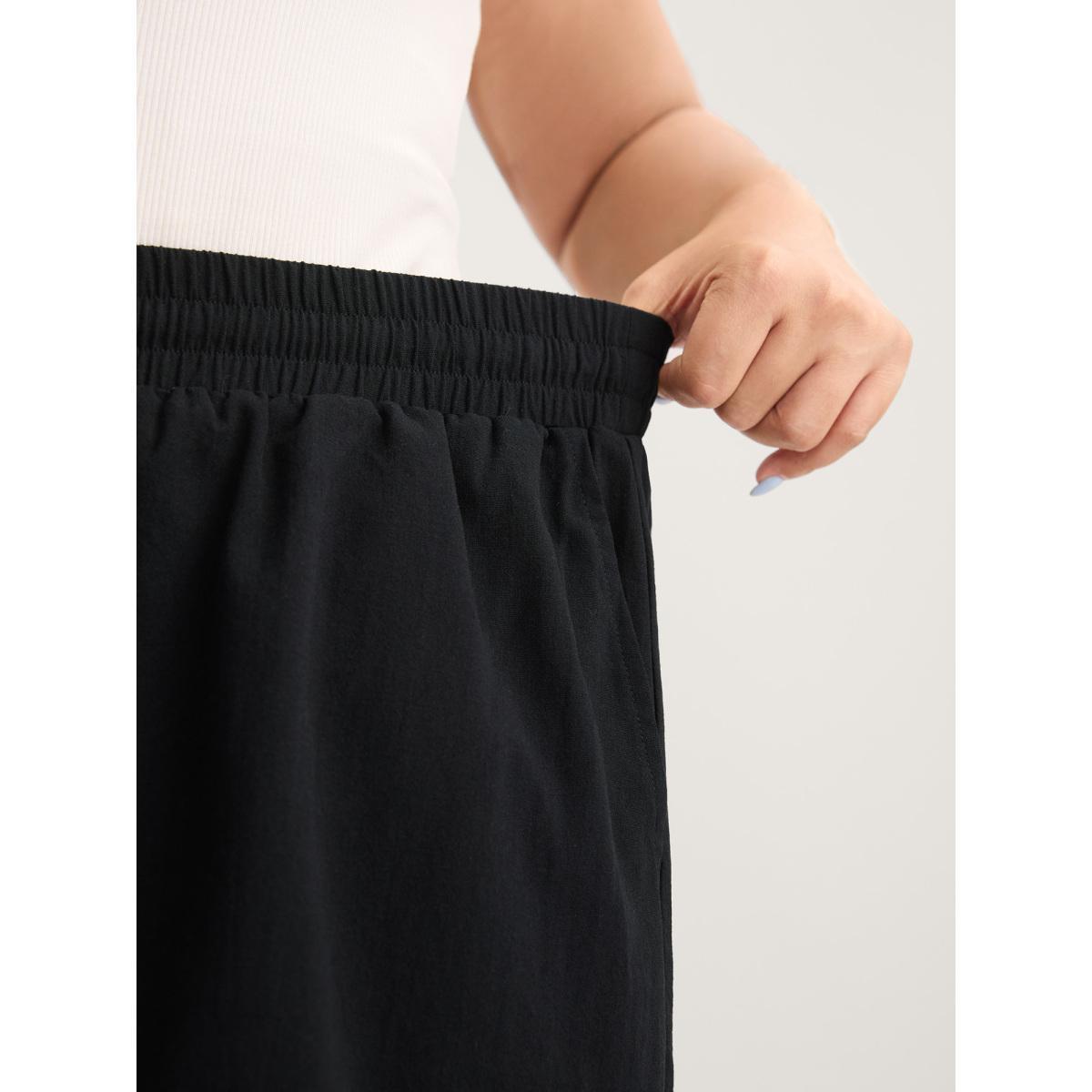 Plus Size Crochet Floral Hem Drawstring Shorts Women Black Casual Drawstring Wide Leg Everyday-Elegant Shorts BloomChic 22-24/3X Product Image