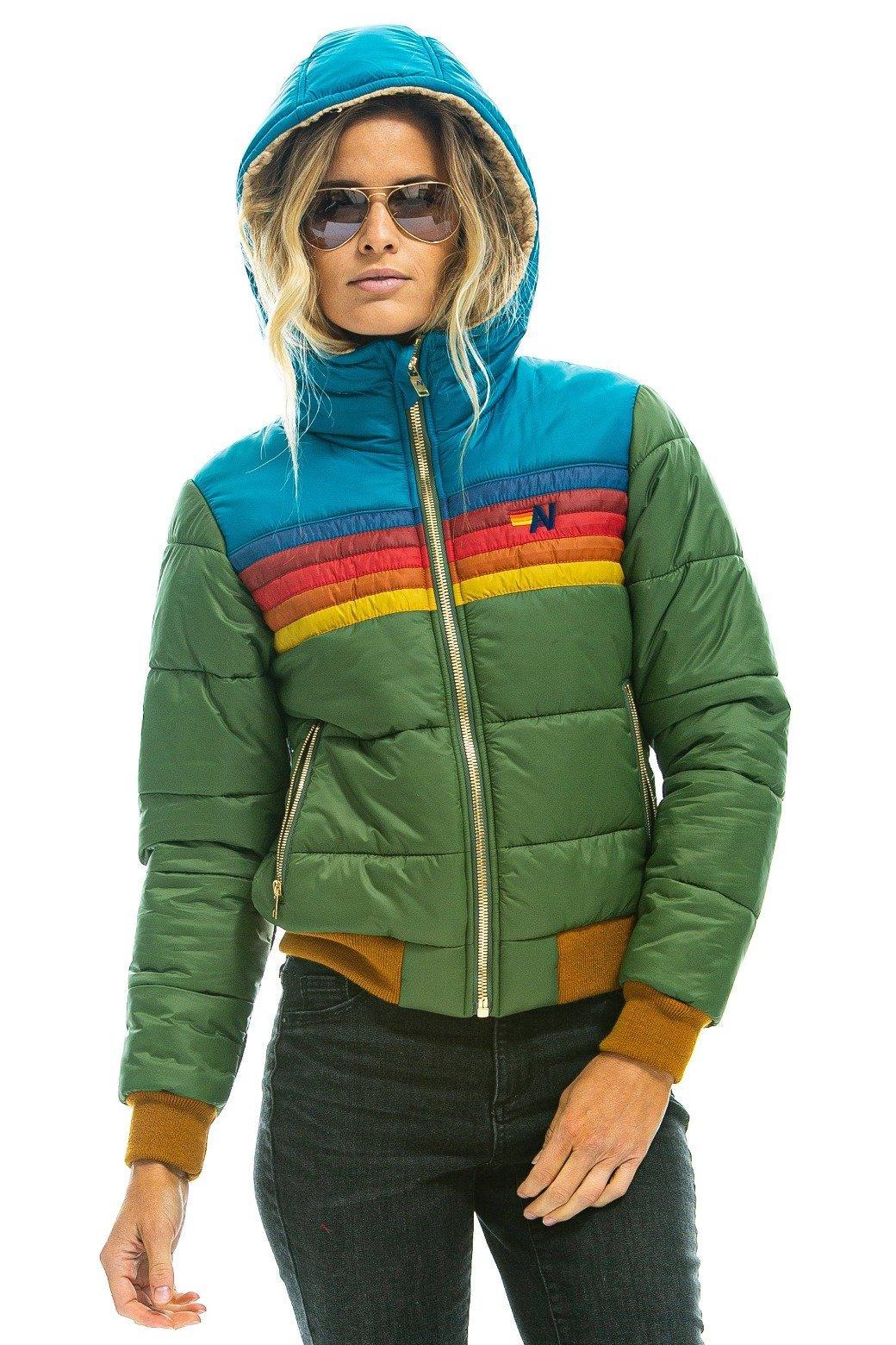 TREKKER 2 HOODED PUFFER JACKET - GARDEN GREEN Female Product Image