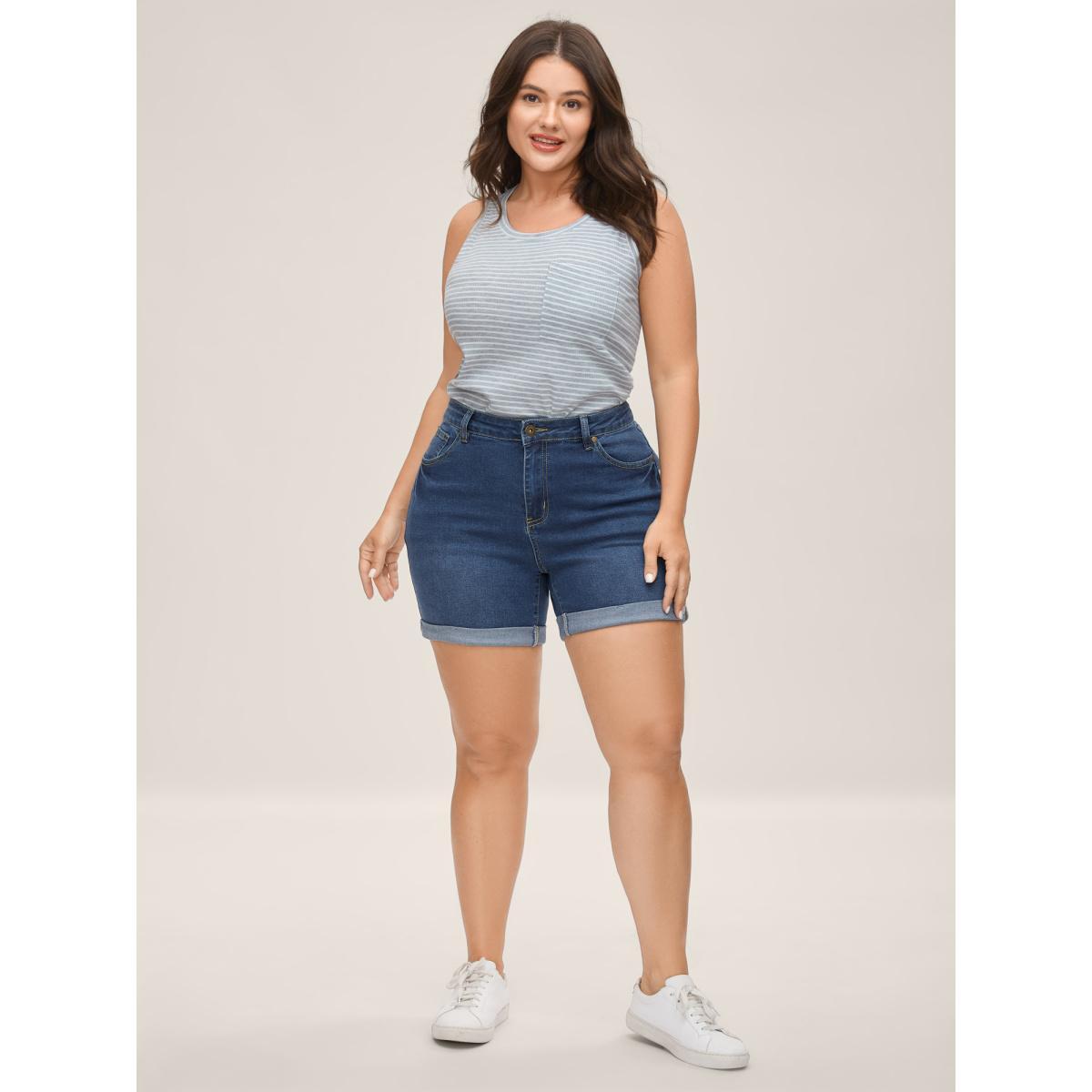 Plus Size Stretch Skinny Fit Sculpting Denim Shorts Women Darkindigo Medium stretch Everyday-Casual Slanted pocket Denim Shorts BloomChic 14/1X Product Image