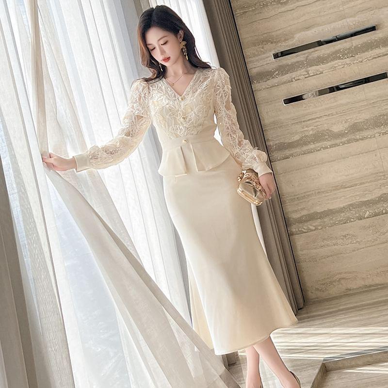 Mock Two-Piece Long-Sleeve V-Neck Lace Panel Midi Mermaid Dress Product Image