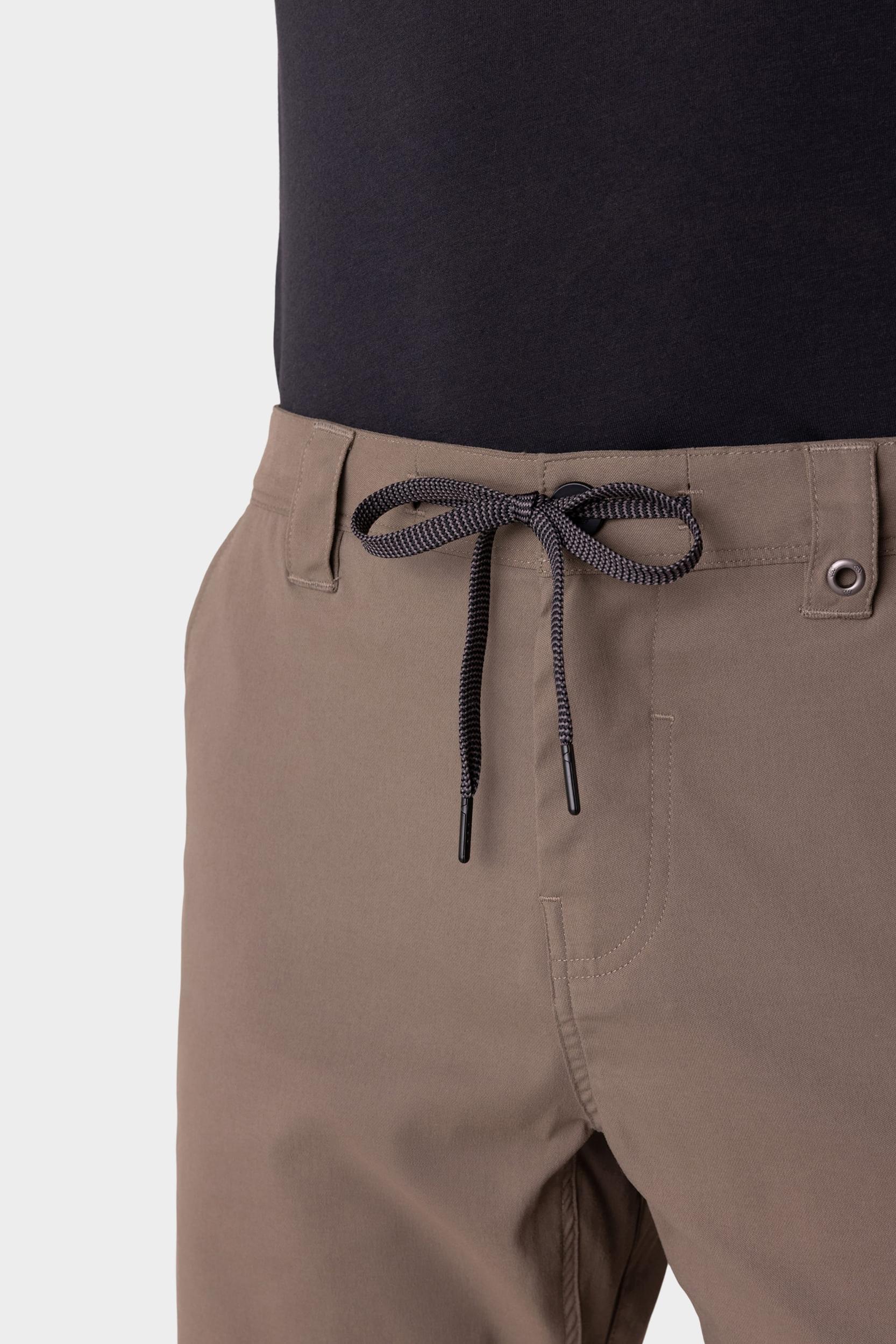 686 Men's Everywhere Hybrid Short Male Product Image