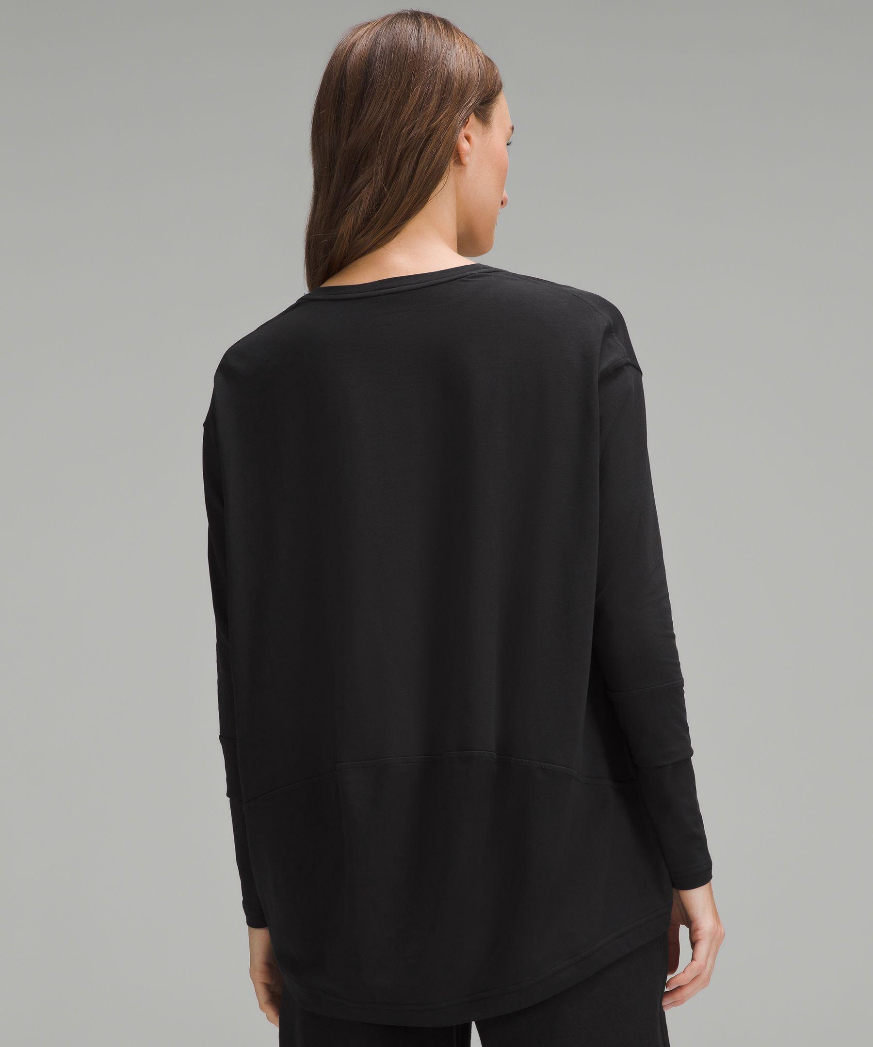 Back In Action V-Neck Long-Sleeve Shirt Product Image