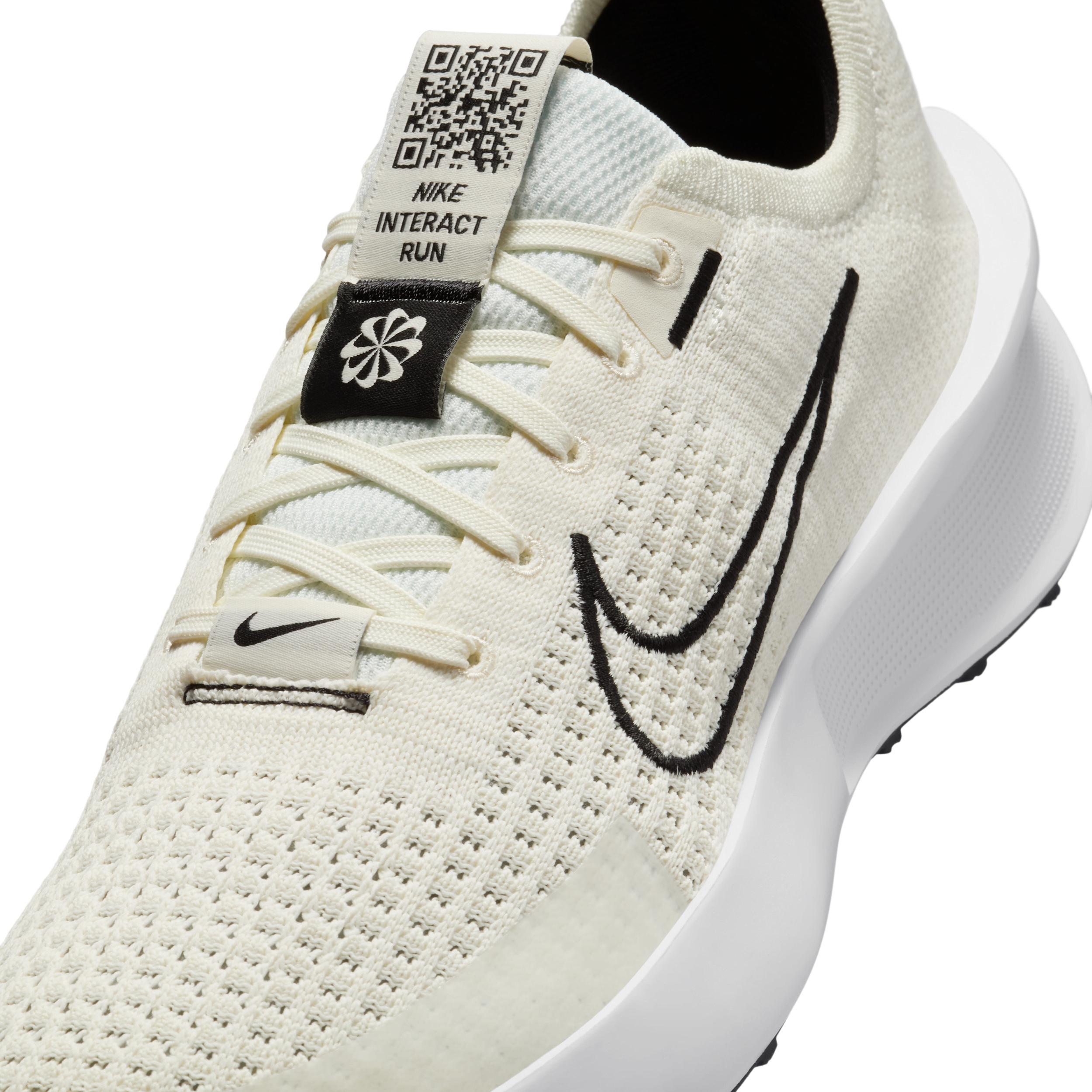 Nike Women's Interact Run Road Running Shoes Product Image