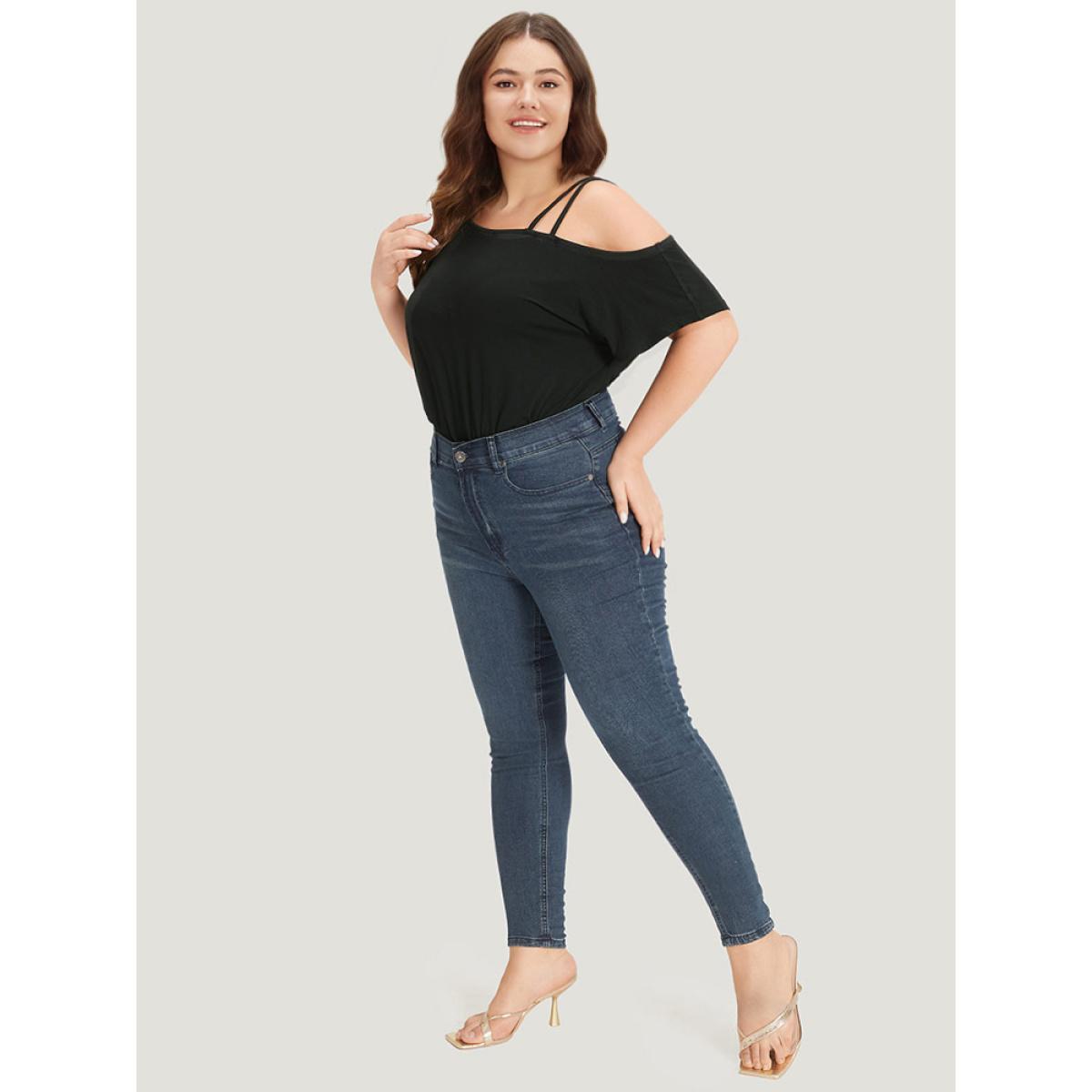Plus Size Plain One Shoulder Batwing Sleeve Cami Bodysuit Women Black Plain One-shoulder Bodysuits BloomChic 26/4X Product Image