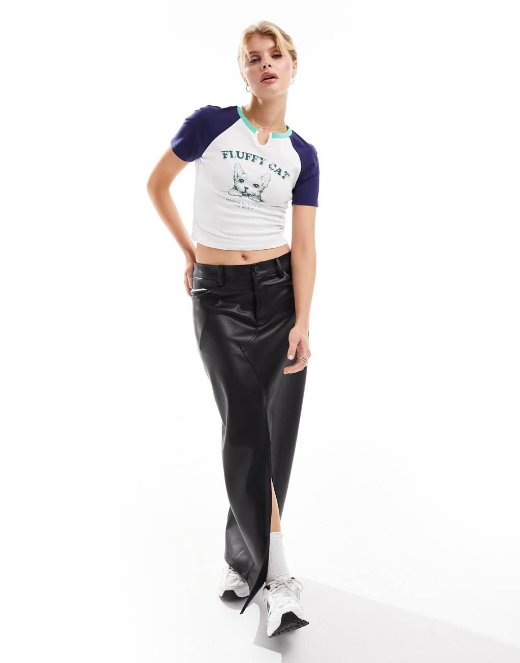 Urban Revivo fluffy cat slogan notch neck t-shirt Product Image