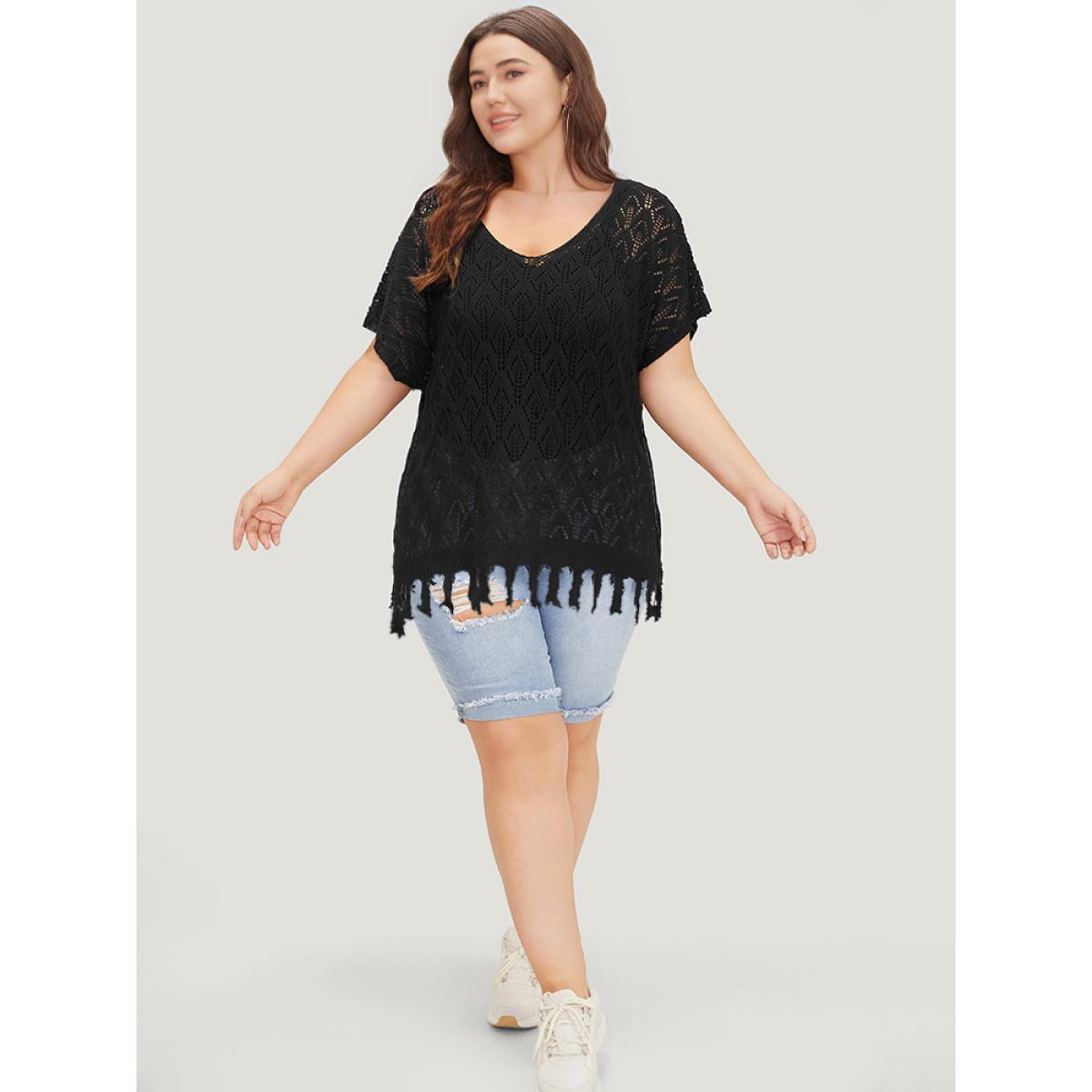 Plus Size Plain Geometric Eyelet Patchwork Tassels Batwing Sleeve Pullover Black Women Casual Loose Short sleeve V-neck Dailywear Pullovers BloomChic 10/M Product Image