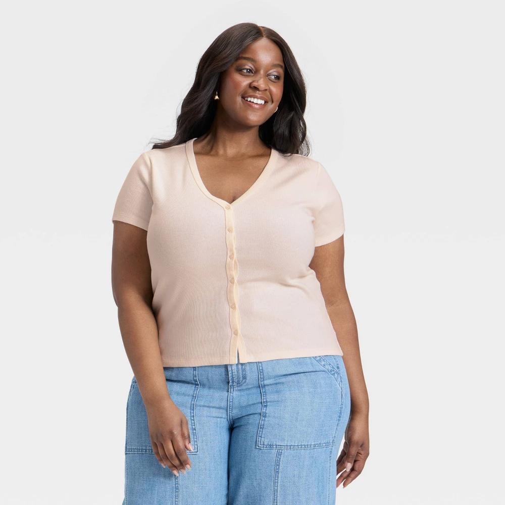 Women's Short Sleeve V-Neck Button-Down Shirt - Universal Thread™ Product Image