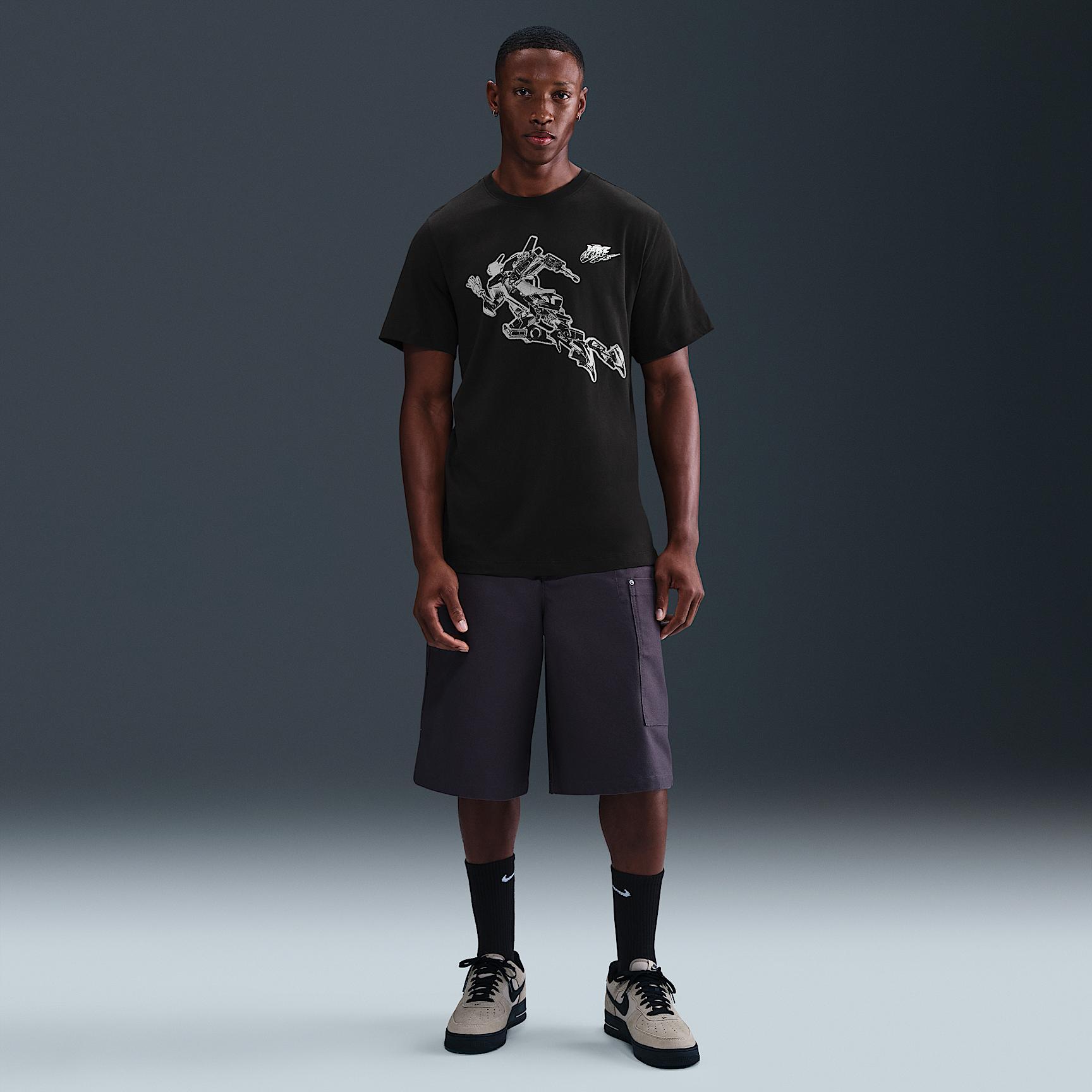 Nike Sportswear Men's T-Shirt Product Image