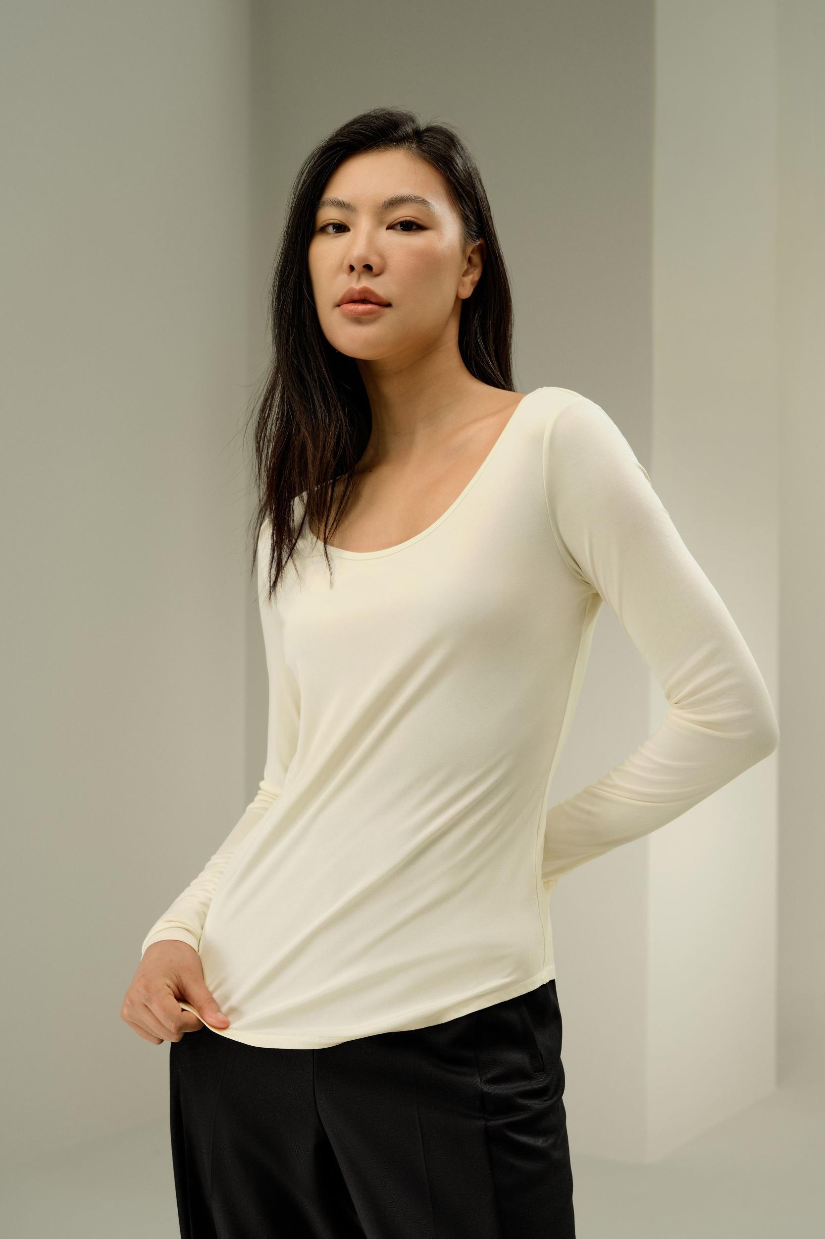 Scoop-Neck Pure Silk Slim Fit Top Product Image