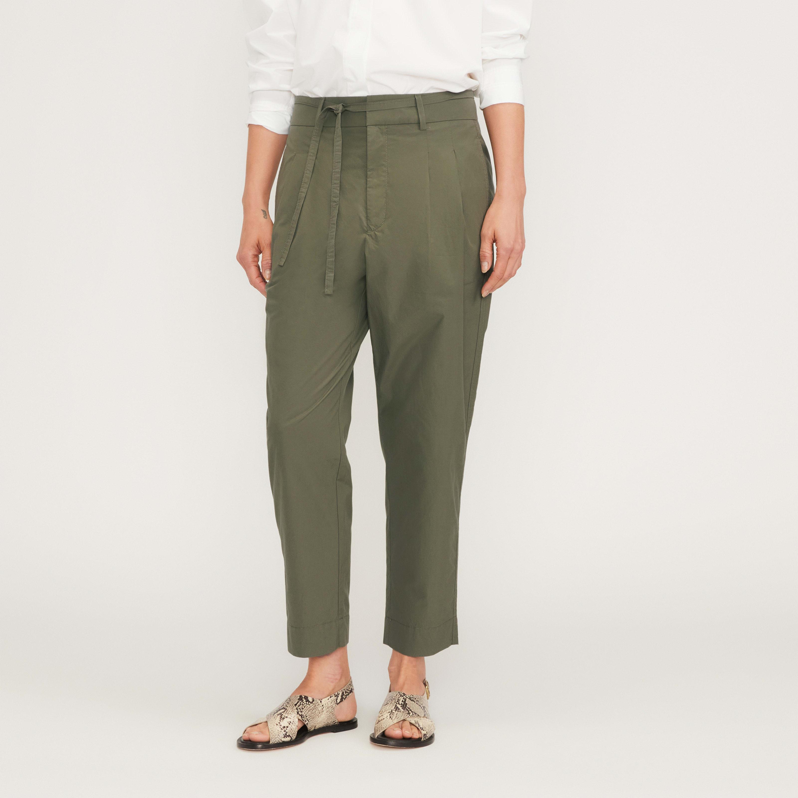 The Poplin Pleated Taper Pant Product Image
