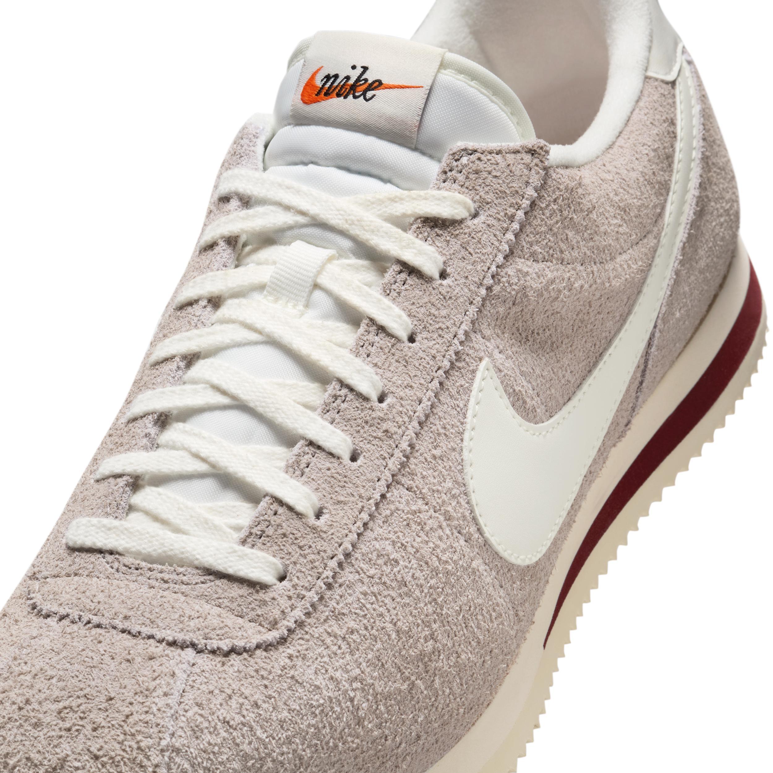 Nike Cortez SE Suede Men's Shoes Product Image