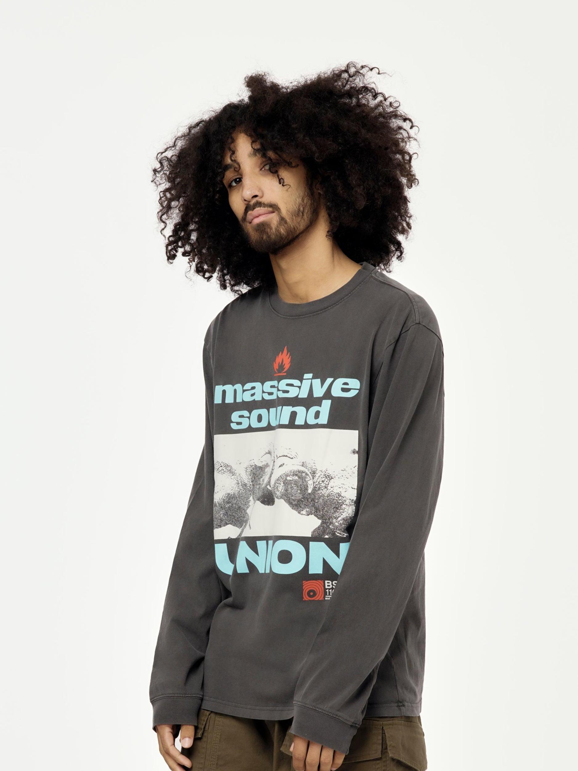 Massive L/S Tee (Vintage Black) Product Image