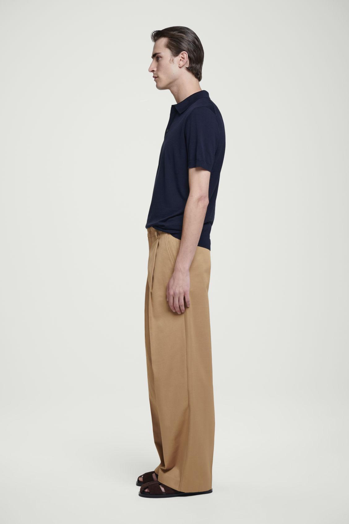 SLIM KNITTED SILK POLO SHIRT Product Image