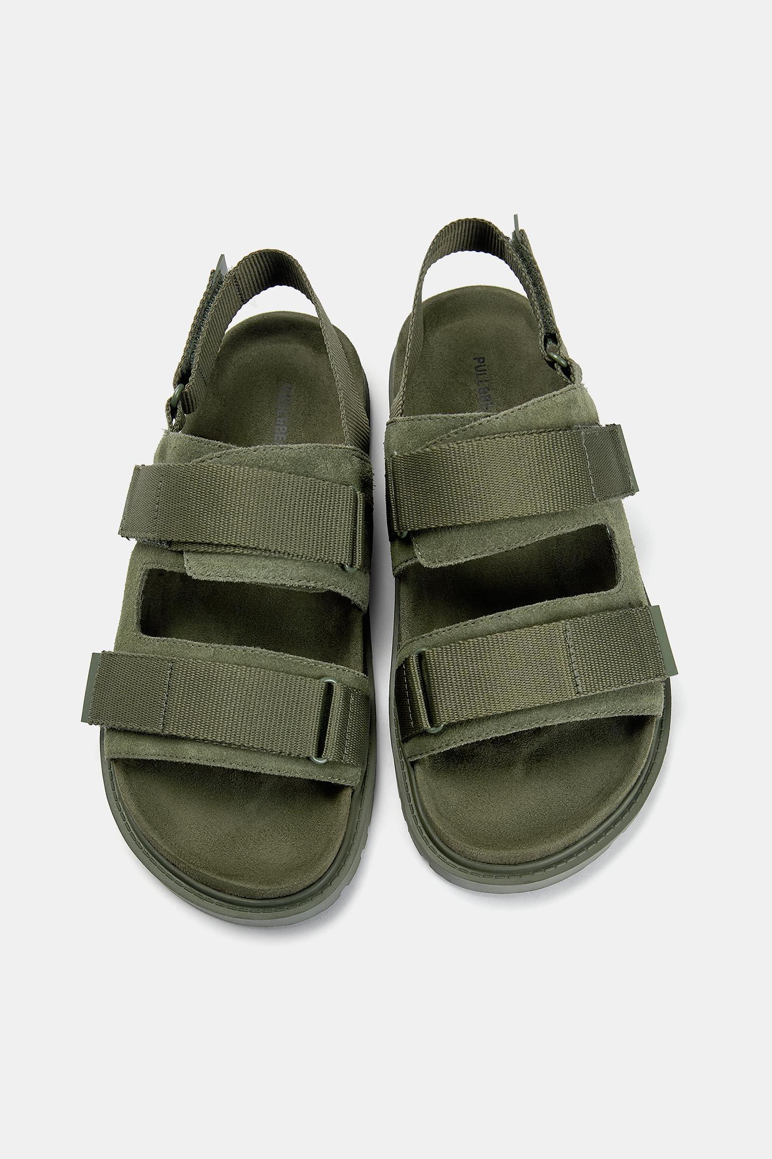 Leather strap sandals Product Image