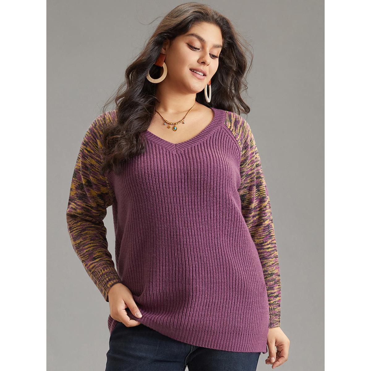 Plus Size Ombre Heather Raglan Sleeve Plisse Pullover Mauve Women Casual Loose Long Sleeve V-neck Dailywear Pullovers BloomChic 30/6X Product Image