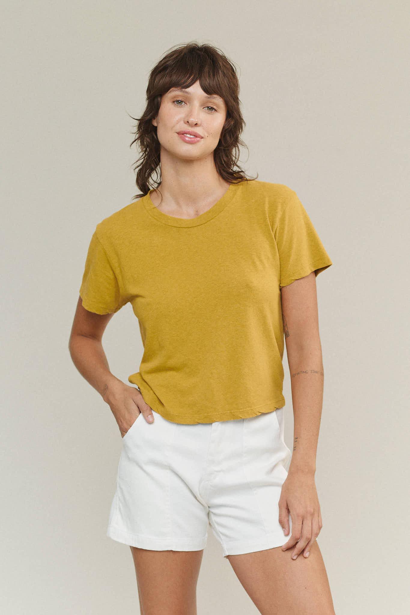 Cropped Lorel Tee Female Product Image