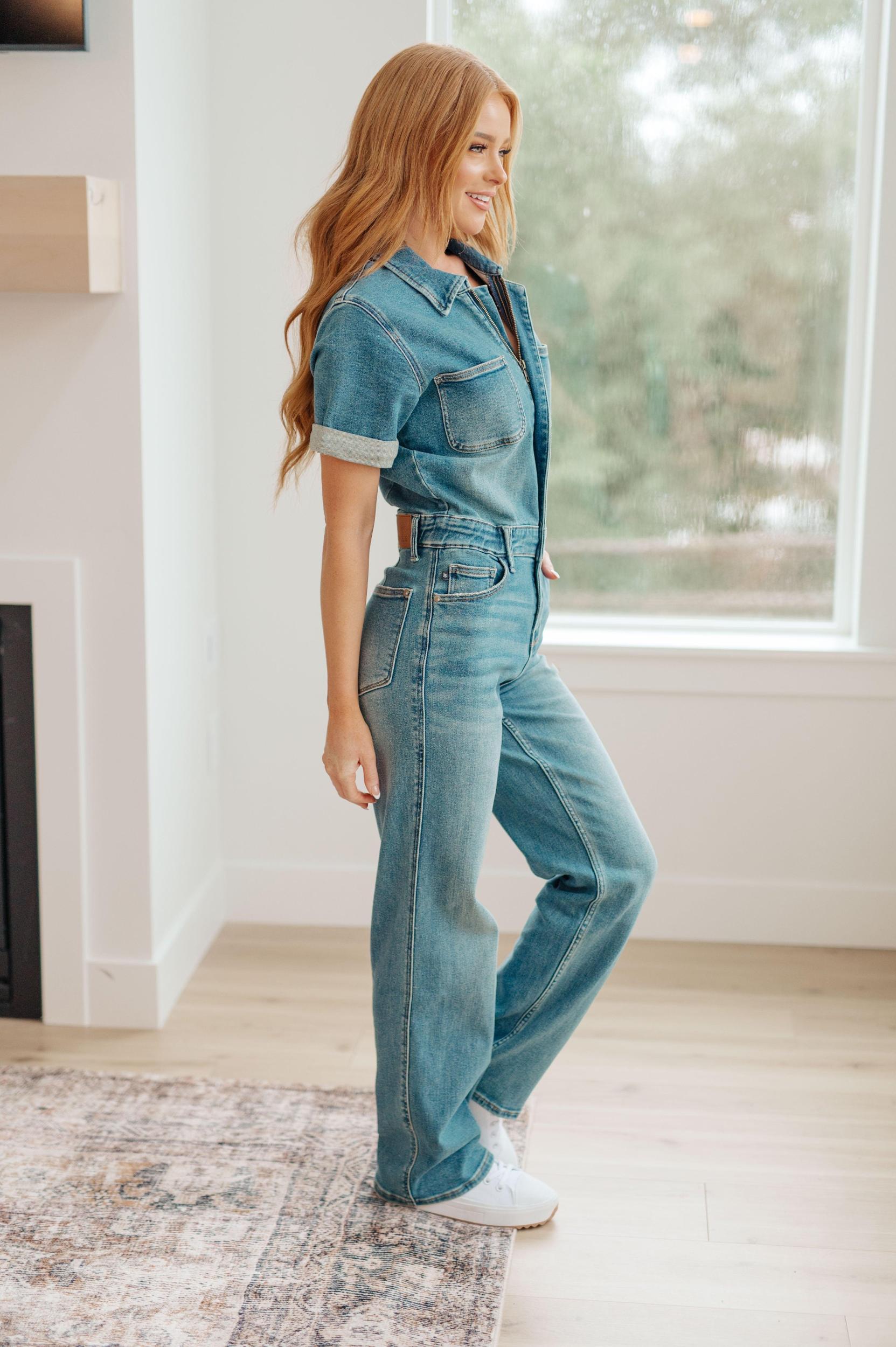 Textured Boxy Top in Taupe (Online Exclusive) Female Product Image